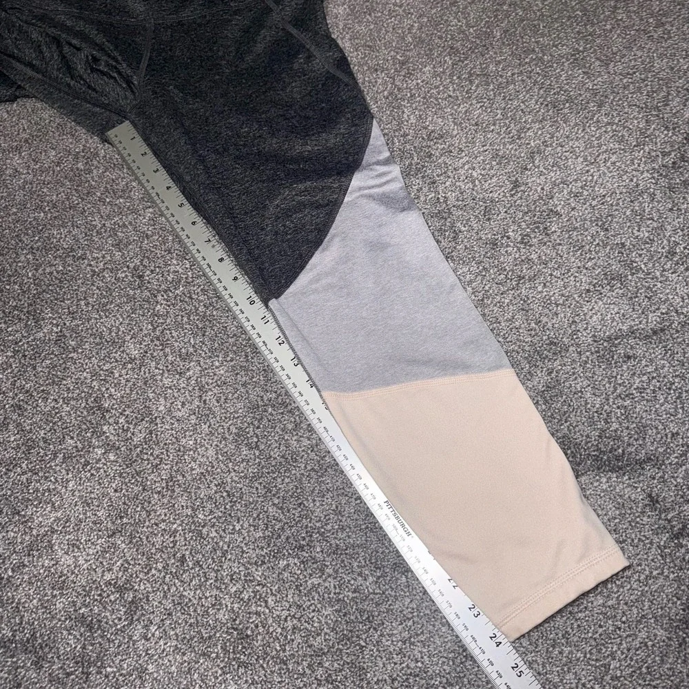 Old Navy Active High Waist Leggings - Charcoal Grey, Heather Grey & Peach - M